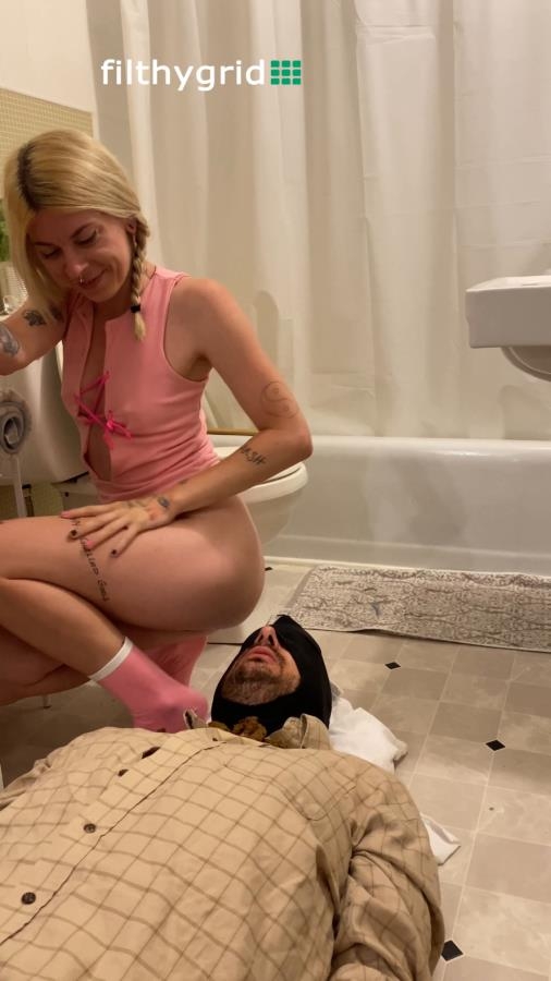 Human Toilet Kandy Gets A Portion Of Fresh Shit From Its Mistress with Princess Kazer P1 2025 [2K ] [299 MB]