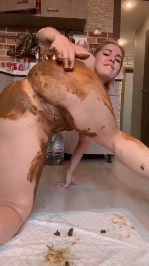 Pooping and extreme smearing and Misty Phoenix 2025 [SD ] [133 MB]