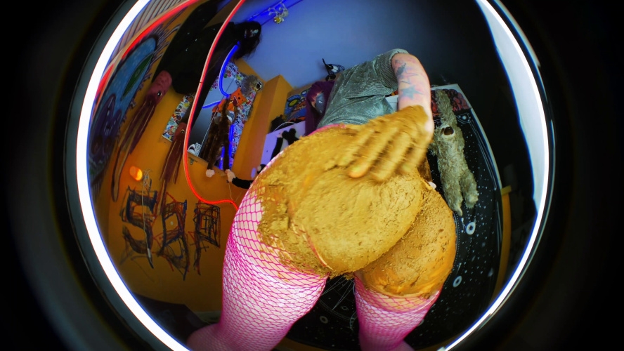 Dark M wants to play! 2026 [UltraHD/4K ] [325 MB]