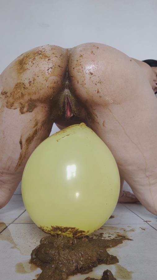 Masturbating with a balloon with shit in it! and Amy dirty00 2026 [SD ] [835 MB]