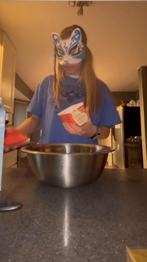 Chocolate shit cake P1 and Samantha 2026 [SD ] [255 MB]